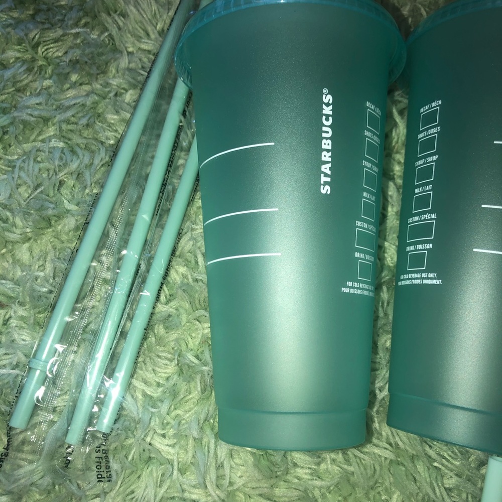 Starbucks Teal Tumbler/ tumbler has a crackonside - Picture 2 of 4